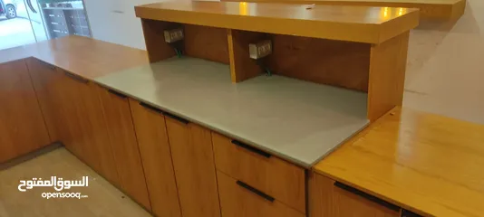  1 كاونتر خشب للمطاعم والمقاهي