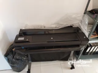  2 طابعة اتش بي HP Designjet T520 جديدة استعمال بسيط بحالة الوكالة طباعة مخططات حجم A0