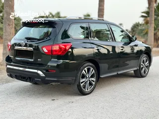  6 2019 Nissan pathfinder sv fully loaded