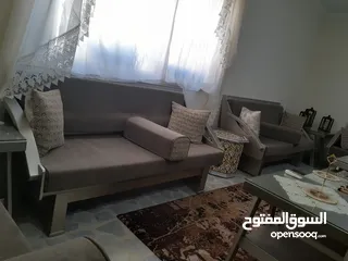  3 طقم كنب مع طاولات وسط وزاوية