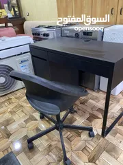  3 مكتب ايكيا مع كرسي بحاله الوكاله