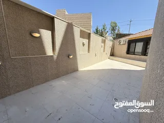  10 شقة ارضي فاخرة 250م مجددة بالكامل للبيع بالشميساني