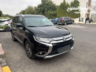  3 Mitsubishi outlander