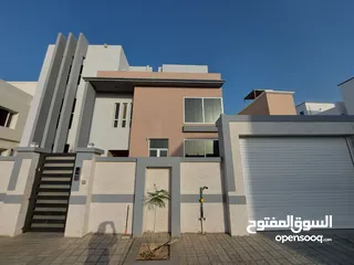  1 3 BR Luxury Penthouse Apartment in Al Hail North for Rent