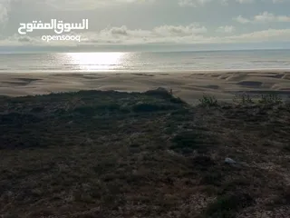  12 اراضي مقابلة للبحر