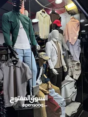  7 محل البسه واحذيه رجالي مجهز بالكامل للبيع بسعر مغري