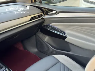  11 فولكسفاجن ID.4 CROZE PRO 2022 بحالة الزيرو جمرك اليووووم اعلى صنف للبيع وبسعر مغررررييي