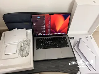  1 MacBook pro (2021) M1 chip 14 inch