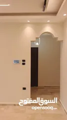  2 شقة مساحة 220م مميزة جداً للبيع طابقية كل طابق شقة / اسكان المهندسين مقابل منطقة حي الصحابة