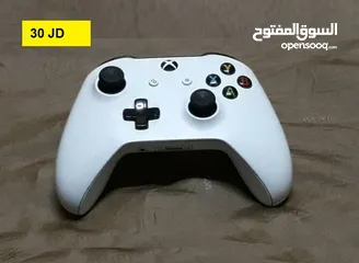  3 ايادي XBOX 360 - XBOX ONE متوفربطاريات شحن اكسسوارات