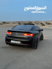  2 Kia forte koub 2010