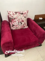  2 طقم كنب عدد 2 لغرفه الجلوس او غرفه ضيوفً