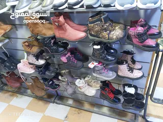  15 شروة محل كامل ستوكات جديد بضاعة مميزة للعيد أحذية رياضية رجالي ستاتي اطفال ماركات وغير ماركات