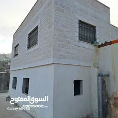  11 بيت سوبر ديلوكس مستقل للبيع اربع واجهات حجر عمر البناء 3 سنوات اطلاله بانوراميه جميله جدا