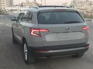  17 سكودا كاروك فل الفل اضافات  للبيع بسعر مغري ع الكاش