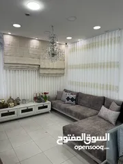  27 البيت الوردي للستائر والمفروشات