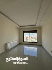  1 شقة فاخره 210 متر في حي الجامعة الاردنية بتشطيبات ومواصفات فخمه