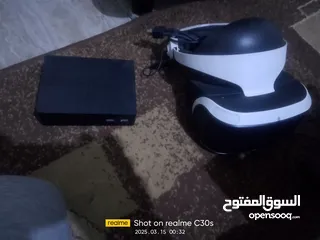  4 ستيرنج مع قاعده وكرسي لوجيتك وقير نضيف جدا  وفي ار كامله مع وصلاتها امريكي وكاله