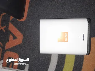  3 راوترات وموزع