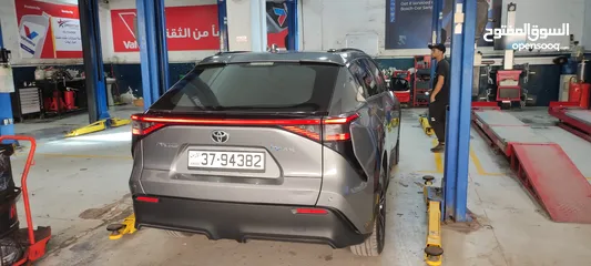  17 - Toyota bZ4X 2023  كهربائية بالكامل  فئة Long Range Pro  دفع أمامي