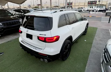  9 Mercedes GLB 2022