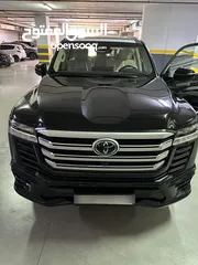  6 لاند كروز GXR 2024 TWIN TERBO كويت جديد زيرو فل اضافات اصلي 100% شاشات خلفيه خمس كاميرات للجادين فقط