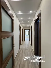  24 شقة طابق شبه ارضي مساحة 231م + حديقه 255م بتشطيبات مميزة - حي الصحابة - رجم عميش - رمضان للاسكان