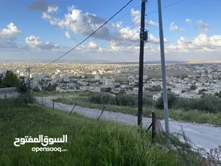  3 فرصتك الذهبية لبناء بيت العمر او إسكان – أرض سكنية مرتفعة بإطلالة ساحرة في الحصن / حوض الأصبح
