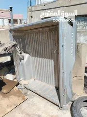  1 صندوق بكب ايسوزو 2003 بحاله جيدة لون سلفر