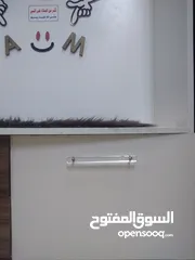  3 بوفيه تلفزيون بحالة جيدة