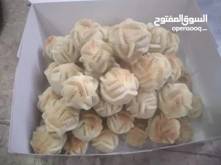  10 معمول حلويات بارده وسخنة  نعمل عدة اصناف اسعار مختلفة