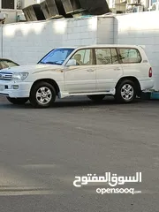  11 تويوتا لاند كروزر GRX موديل 2006