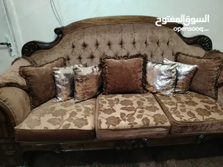  1 طقم كنب.......