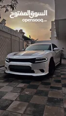  1 Dodge charger v8 HEMi