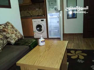  20 ستوديو للإيجار شارع الجامعه من المالك مباشرة