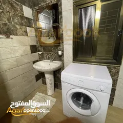  6 شقة مفروشة للايجار في عين منجد