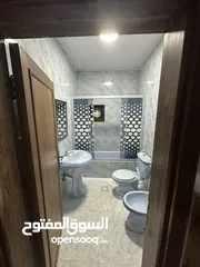  4 شقة طابق 4 في عرجان  شارع الاردن بجانب دائرة الافتاء للعرسان فقط