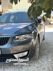  3 سكودا اوكتافيا 2014 للبيع  قير عادي اصل برايفت  فل الفل جنط فتحه تحكم ضواو معدله