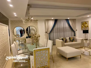  7 شقة ارضية مميزة للبيع حي الصحابة