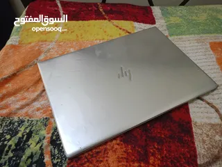  1 لابتوب hp مستعمل مع شاحن