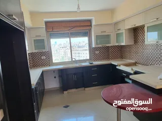 4 شقه للايجار