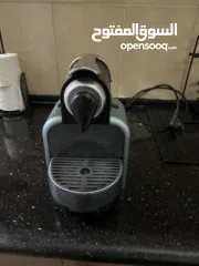  2 ماكينة تحضير القهوة (Nespresso Pixie)