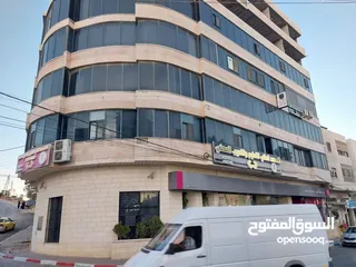  4 3 مكاتب للبيع الخليل - دورا / مطلين على الشارع الرئيسي