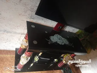  3 طاولة شاشة