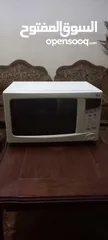  2 مايكرويف نوع LG نظيف مستعمل بسعر مغري