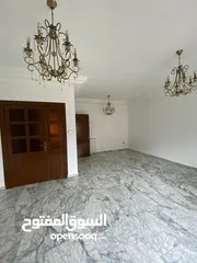  9 شقة مجددة بالكامل - الرابية - 3نوم1ماستر - بإطلالــــه مميزة - قرب الخدمات العامة