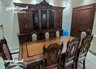  2 طقم سفرة فخم 8 كراسي مع بوفيه بحالة ممتازة