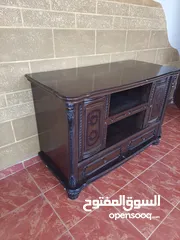  3 بوفيه تلفزيون بحالة جيدة جدا