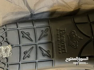  7 نعال رجالي جديد ماركة سيزاري باشوتي مقاس 45