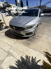  2 Fiat tipo 2017